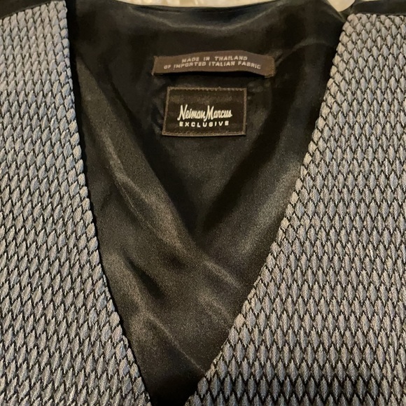 Neiman Marcus Vest - Picture 6 of 7